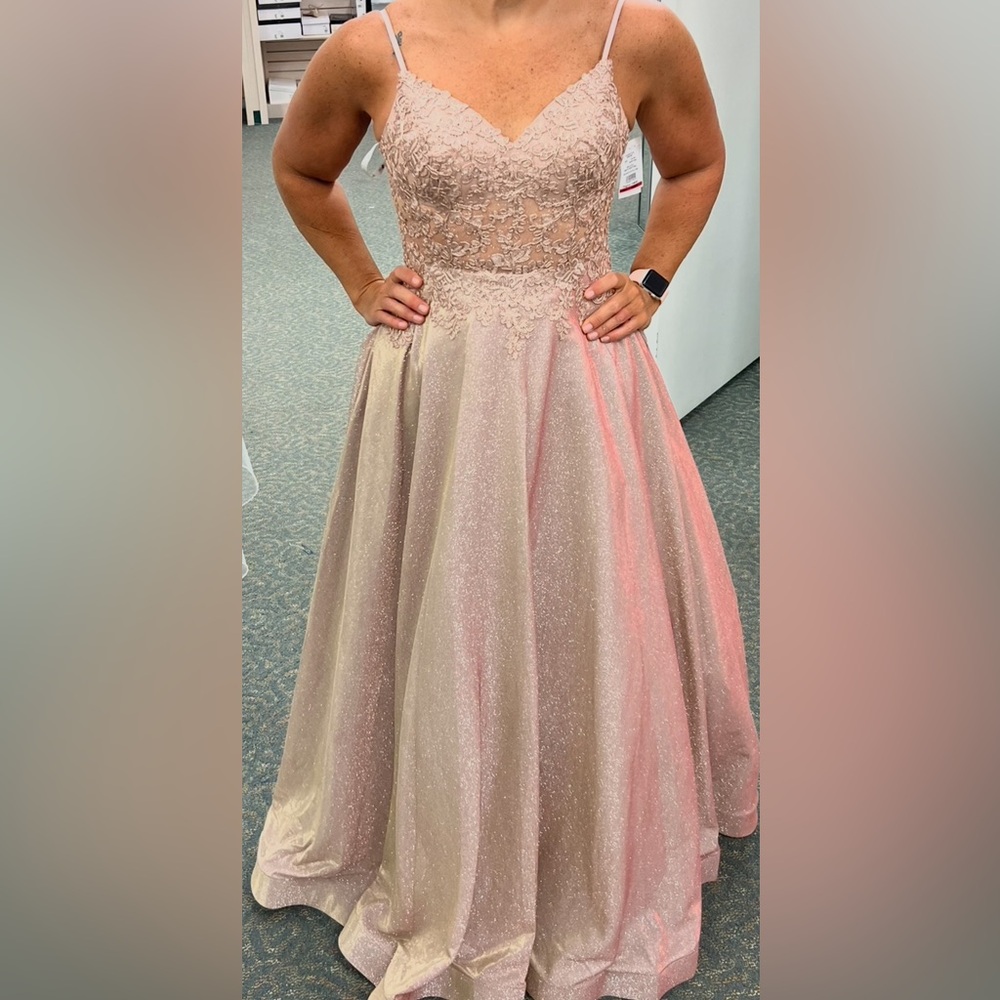 Elegant Pink Lace Evening Gown